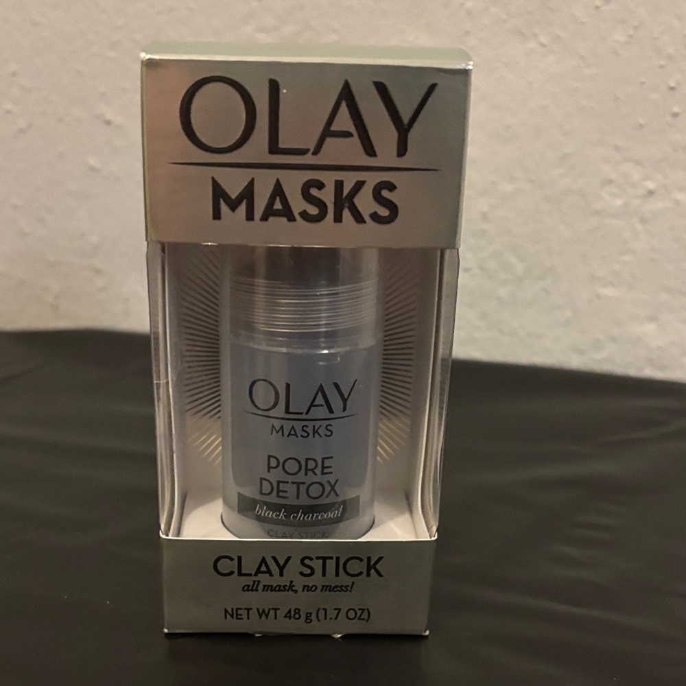 OLAY Masks Clay Stick with Black Charcoal